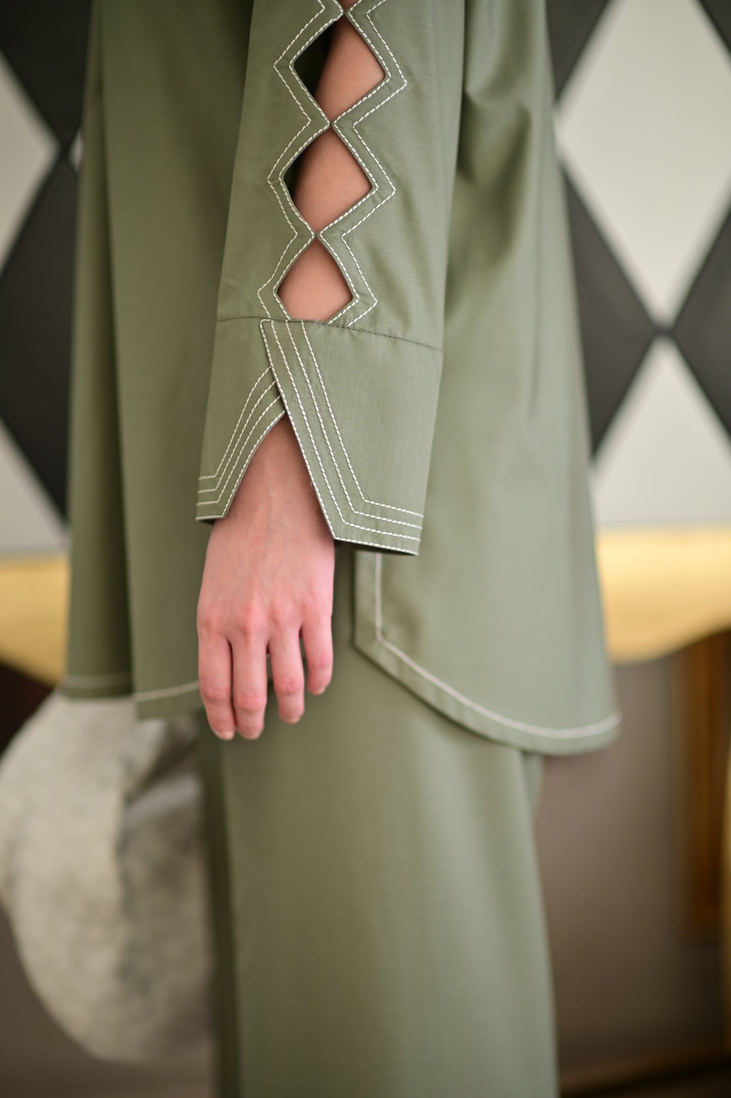 Zigzag Olive